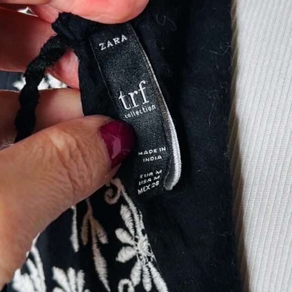 Zara Black and White Floral Embroidered Boho Romper - Picture 7 of 7